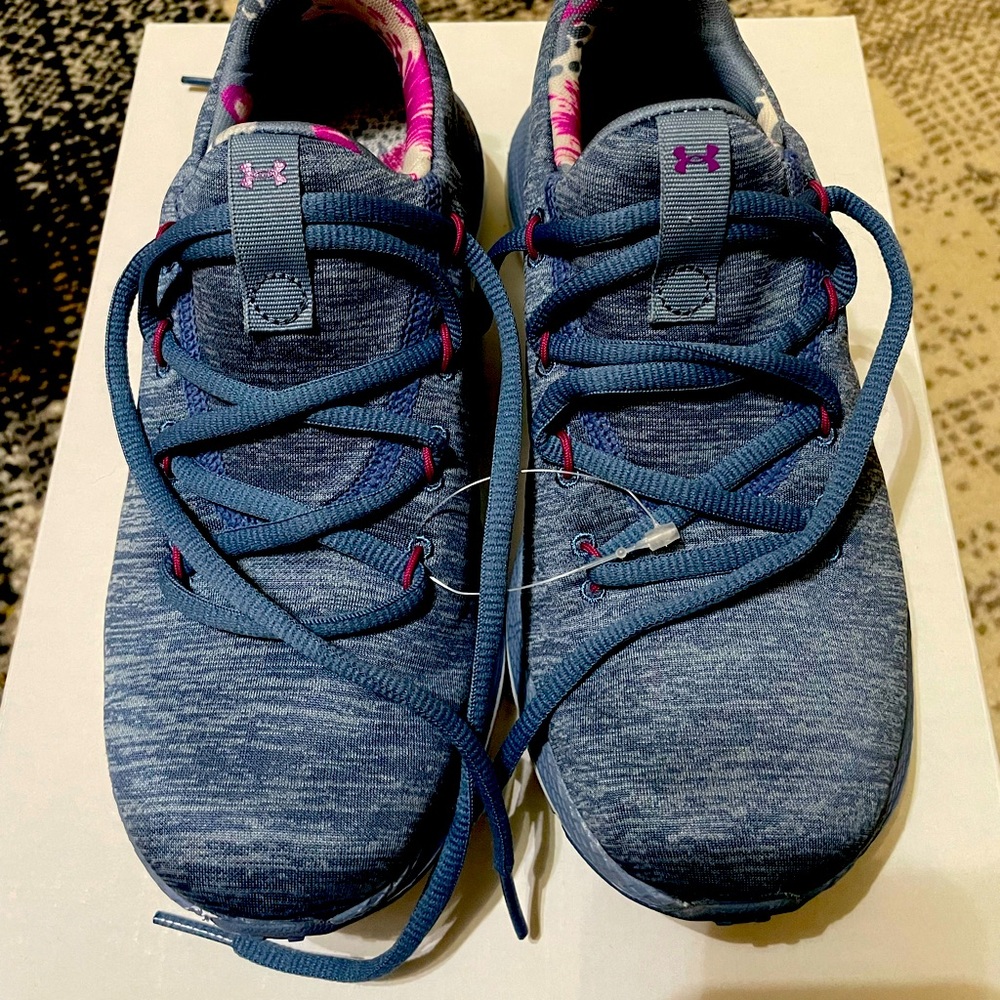 Under Armour Girl Deluxe Shoes